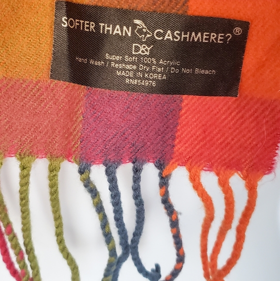 NEW!!! Multicolor Plaid Scarf - Picture 10 of 10